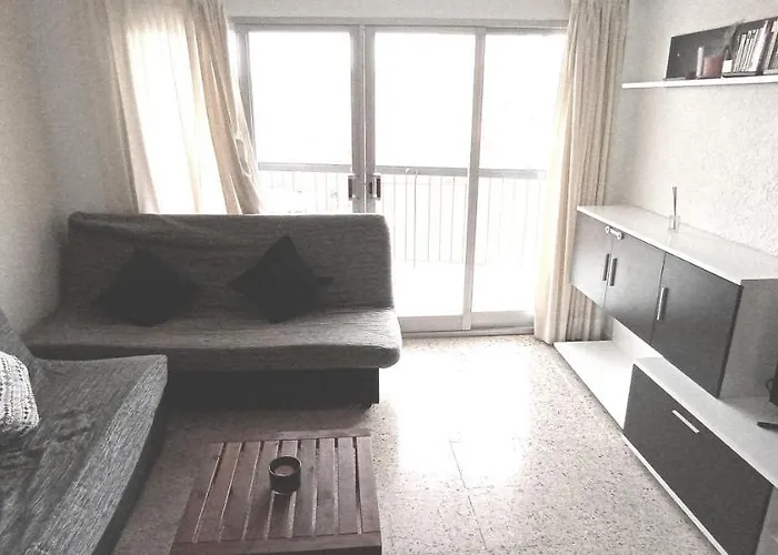 Apartamento Rincon De Loix, Soleado, Zona Jardines Y Piscina, Y Zona Exterior Para Aparcar Y A La Playa A 300,00 Mts.