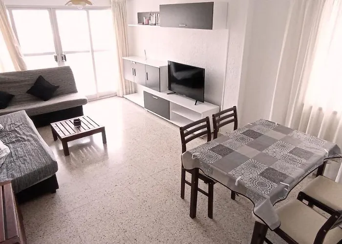 Apartamento Rincon De Loix, Soleado, Zona Jardines Y Piscina, Y Zona Exterior Para Aparcar Y A La Playa A 300,00 Mts.